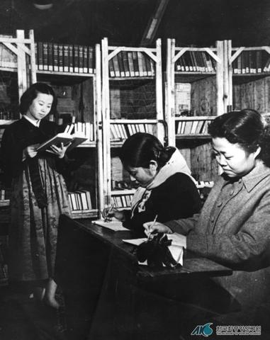 이화학당 졸업생들(1950년대) 썸네일